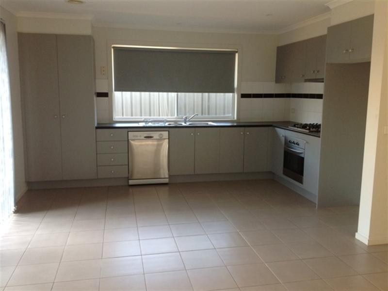 79 Hatchlands Drive, Deer Park VIC 3023