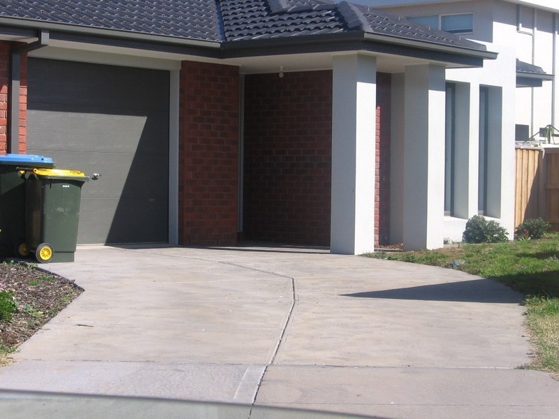 3 BLUESTONE Court, Point Cook VIC 3030