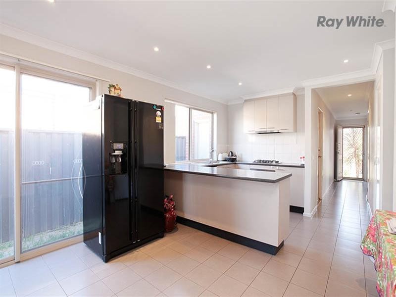 32 Rocky Gate Drive, Truganina VIC 3029