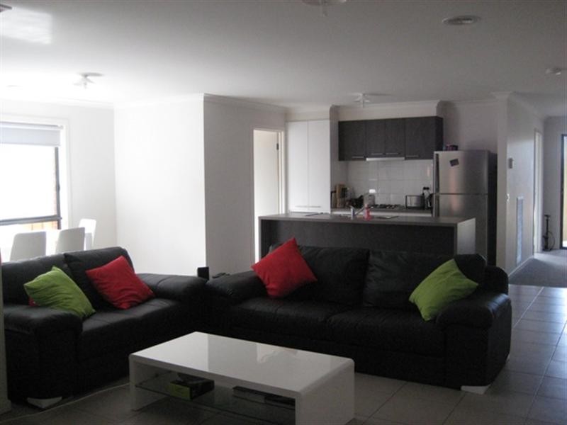 21 Tropic Circuit, Point Cook VIC 3030