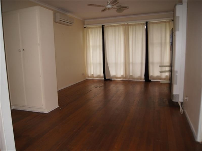 31 Robertson Crescent, Laverton VIC 3028