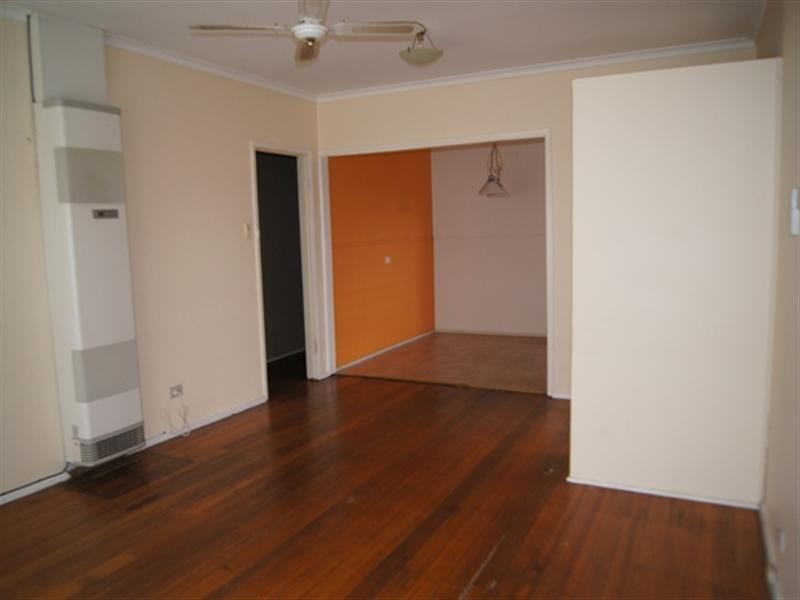 31 Robertson Crescent, Laverton VIC 3028