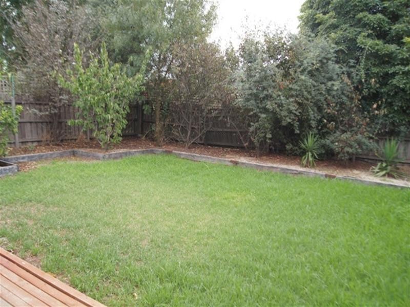 31 Robertson Crescent, Laverton VIC 3028