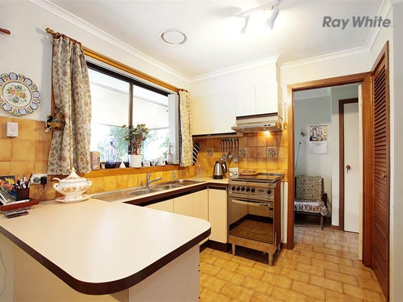 37 Balmoral Street South, Altona Meadows VIC 3028