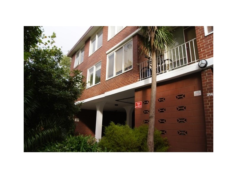 10/294 Nicholson Street, Seddon VIC 3011
