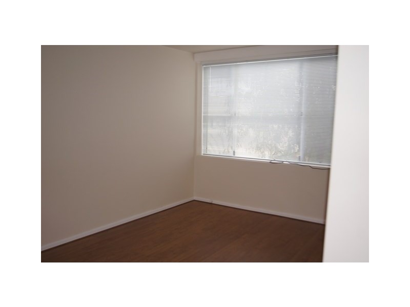 10/294 Nicholson Street, Seddon VIC 3011
