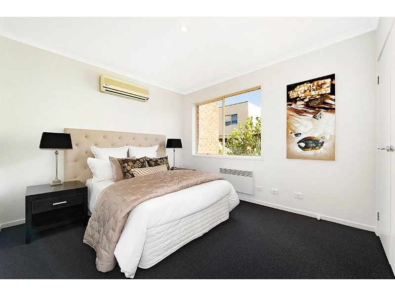 16 Ribbony Walk, Maribyrnong VIC 3032