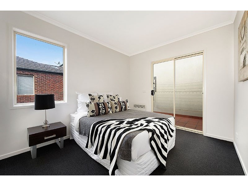 16 Ribbony Walk, Maribyrnong VIC 3032