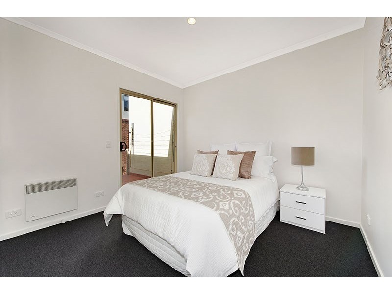 16 Ribbony Walk, Maribyrnong VIC 3032