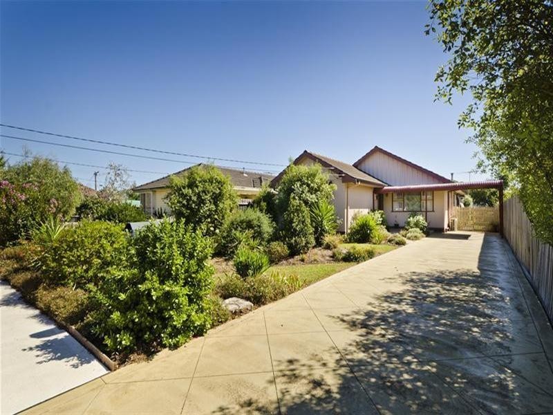 10 Balmoral Street, Laverton VIC 3028