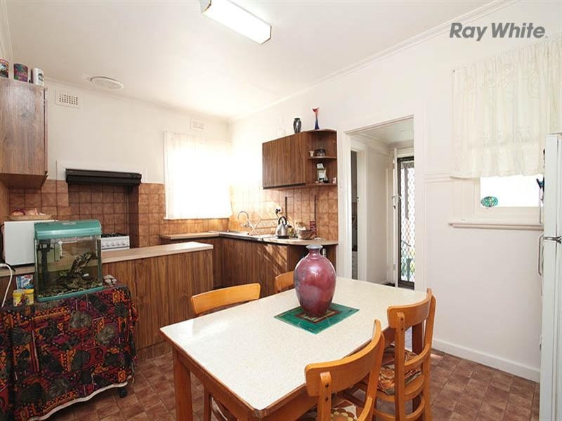 20 Curlew Avenue, Altona VIC 3018