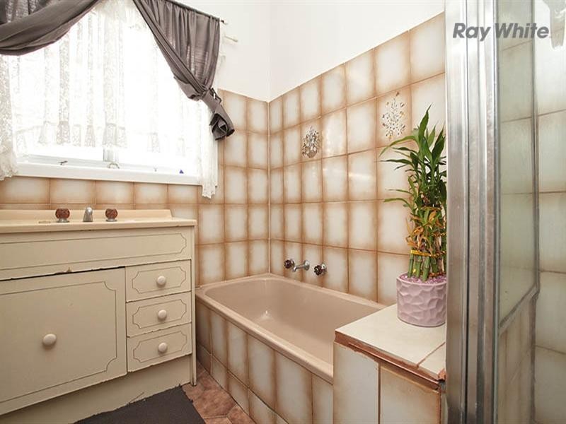 20 Curlew Avenue, Altona VIC 3018