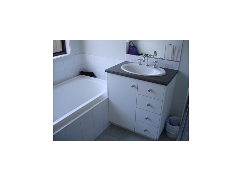 17 Lindsay Gardens, Point Cook VIC 3030