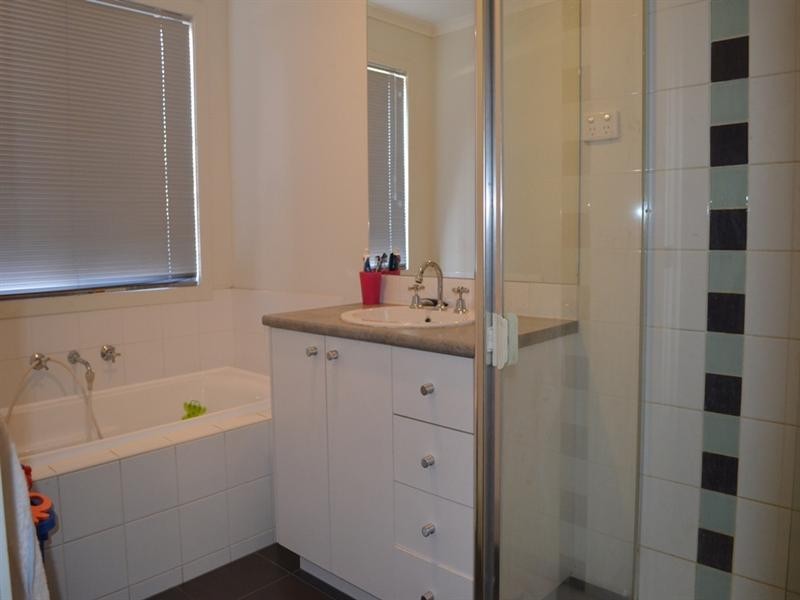 3 Edmondshaw Drive, Deer Park VIC 3023