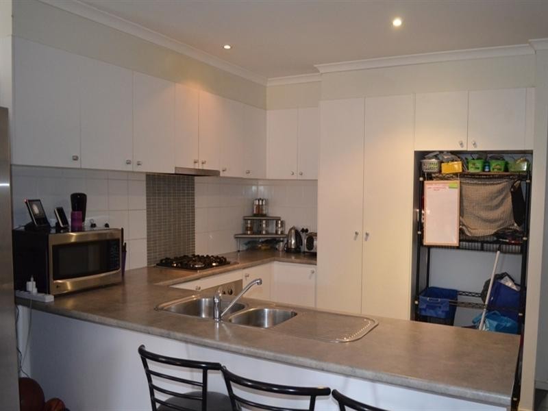 3 Edmondshaw Drive, Deer Park VIC 3023