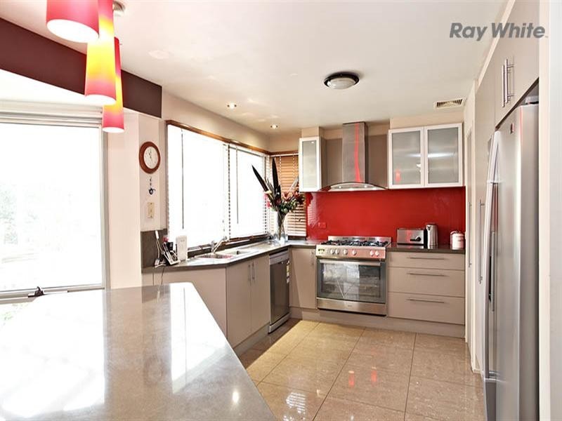 52 Barber Drive, Hoppers Crossing VIC 3029