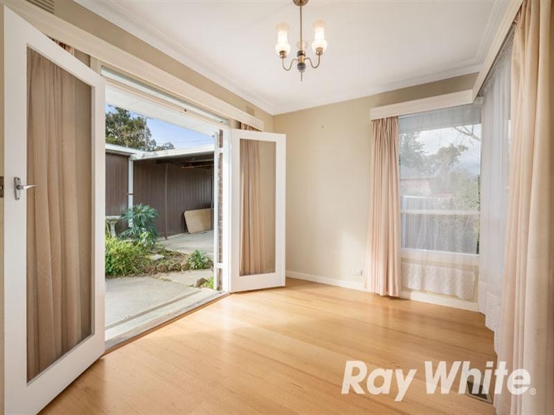 31 Olwen Street, Nunawading VIC 3131