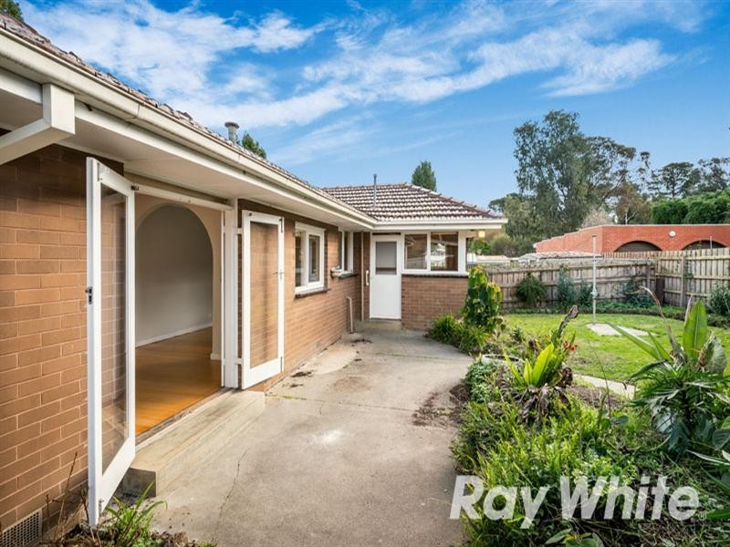 31 Olwen Street, Nunawading VIC 3131
