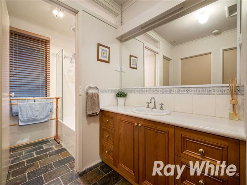 16 Mildara Street, Vermont South VIC 3133