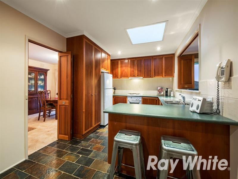 16 Mildara Street, Vermont South VIC 3133