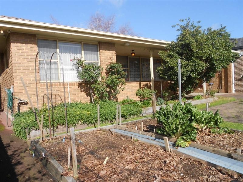 2/14 Vernal Avenue, Mitcham VIC 3132