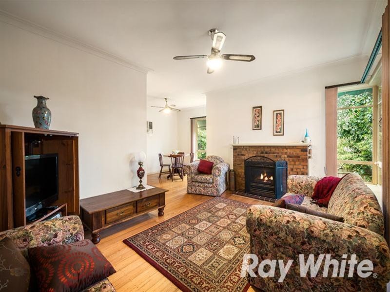 27 Indra Road, Blackburn South VIC 3130