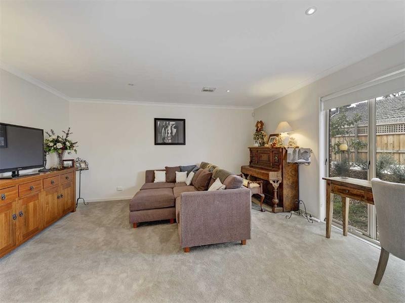 2/19 Argyle Street, Donvale VIC 3111