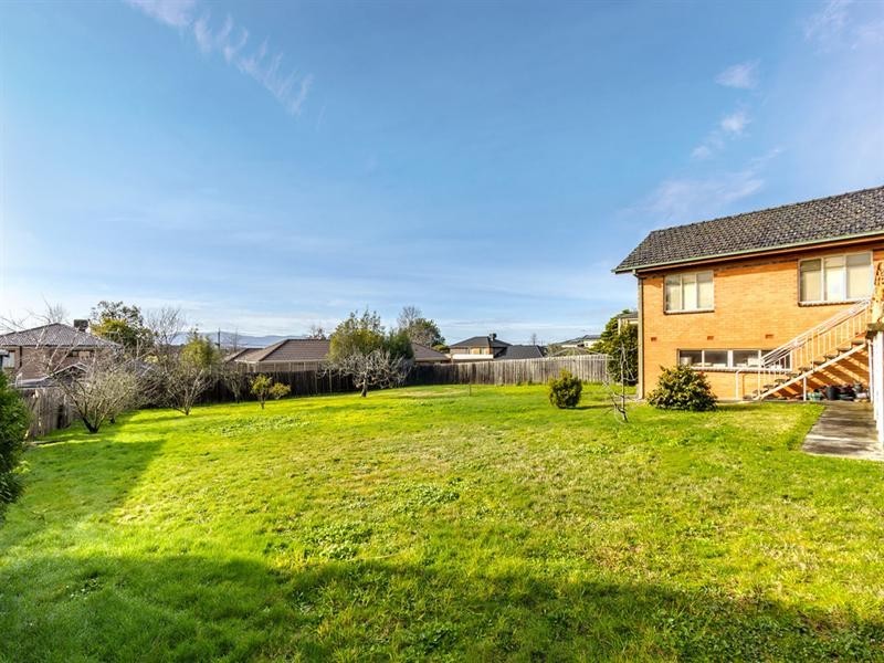 27 Percy Street, Mitcham VIC 3132