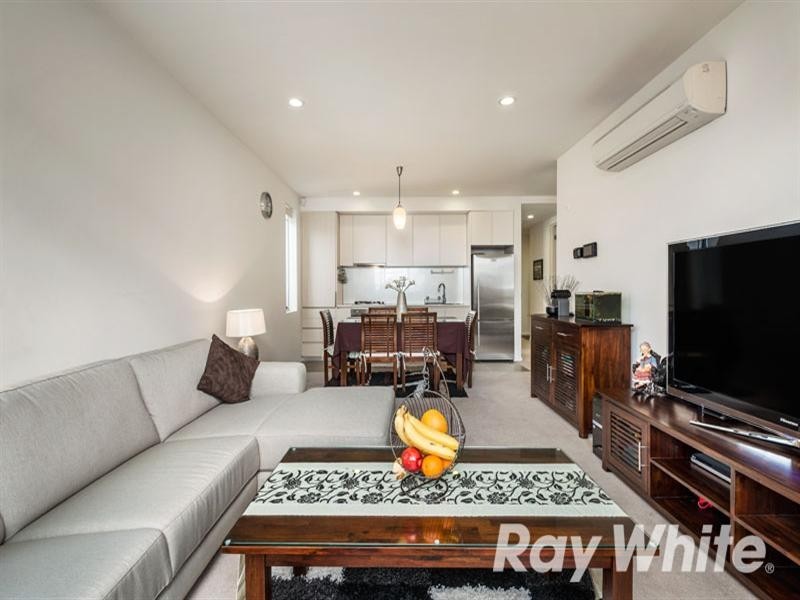 204/18 Berkeley Street, Doncaster VIC 3108