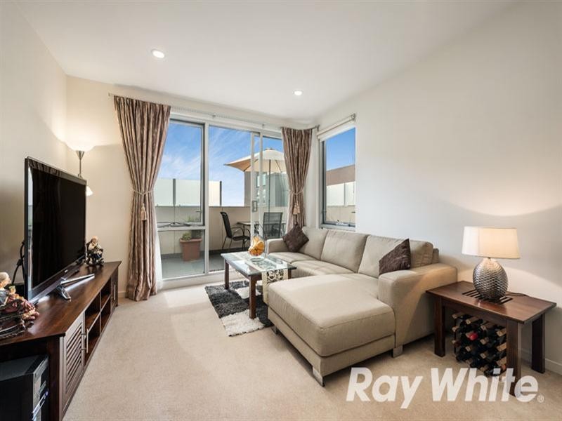 204/18 Berkeley Street, Doncaster VIC 3108