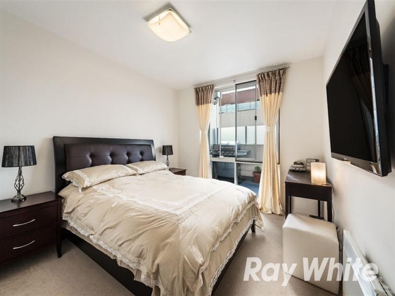 204/18 Berkeley Street, Doncaster VIC 3108