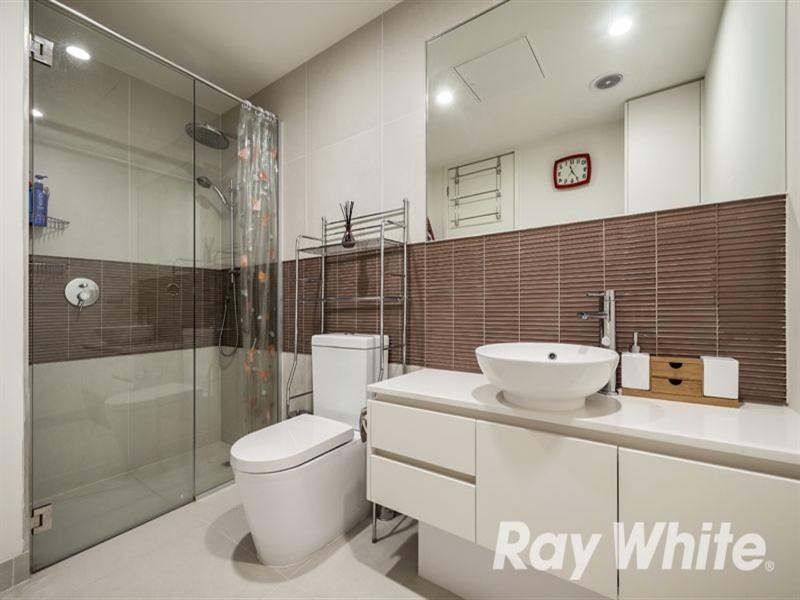 204/18 Berkeley Street, Doncaster VIC 3108