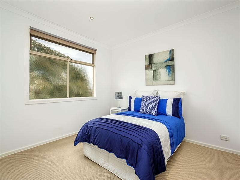 2/13 Lilac Court, Blackburn North VIC 3130
