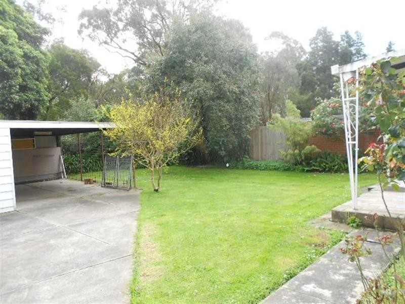 8 Haydn Street, Blackburn VIC 3130