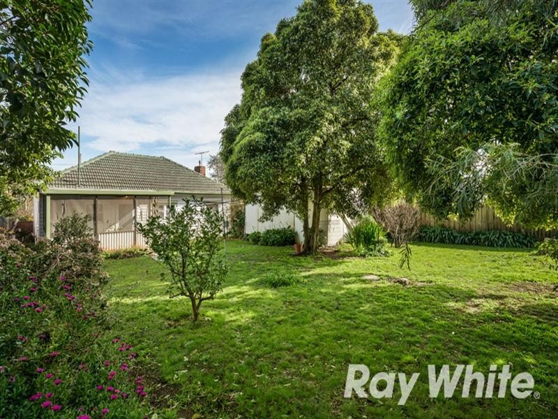 7 Cumming Street, Burwood VIC 3125