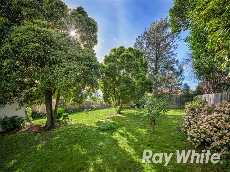 7 Cumming Street, Burwood VIC 3125