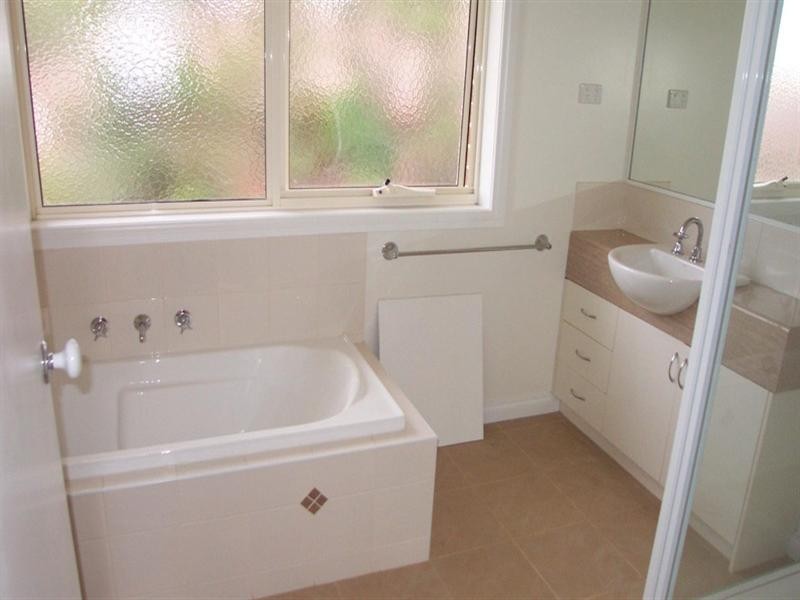 2/420 Middleborough Road, Blackburn VIC 3130