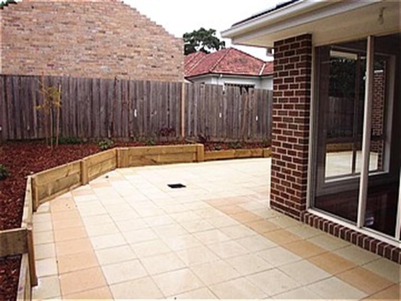 2/420 Middleborough Road, Blackburn VIC 3130