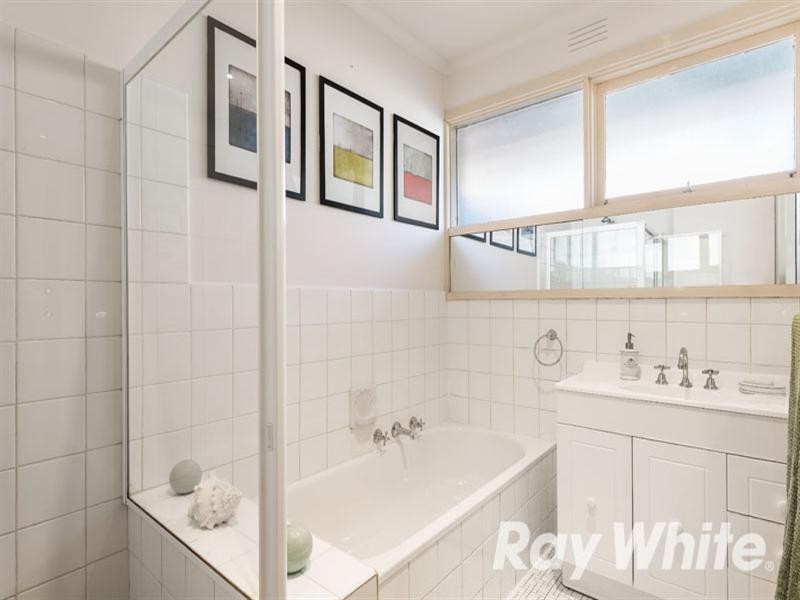 4 Scoble Court, Vermont VIC 3133