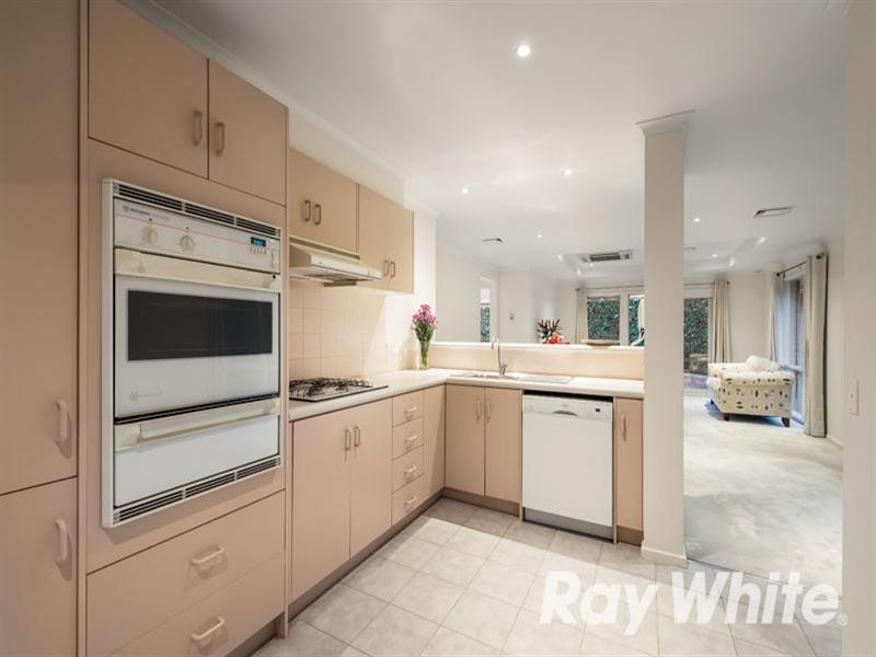 1/22 Gay Street, Blackburn North VIC 3130