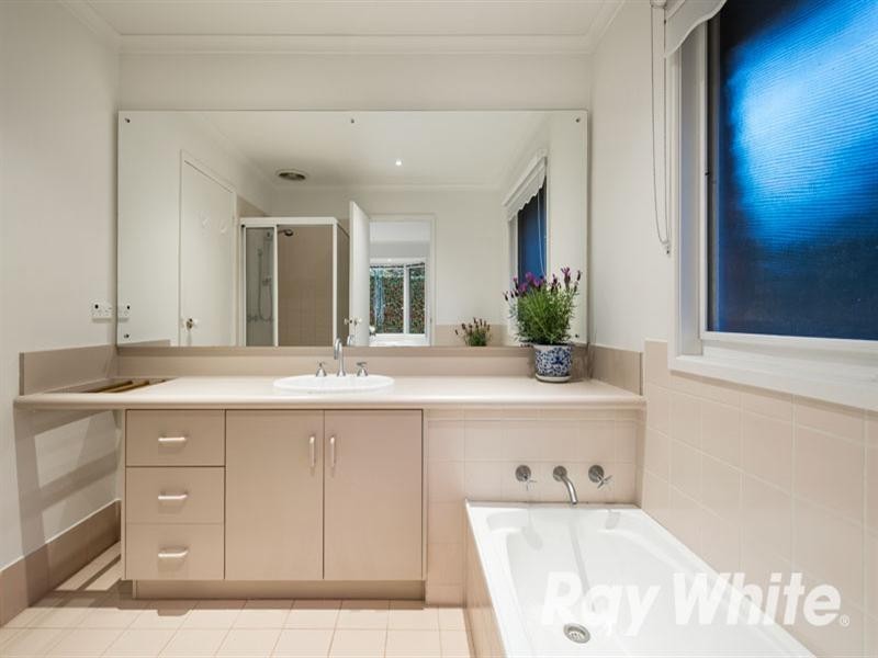 1/22 Gay Street, Blackburn North VIC 3130