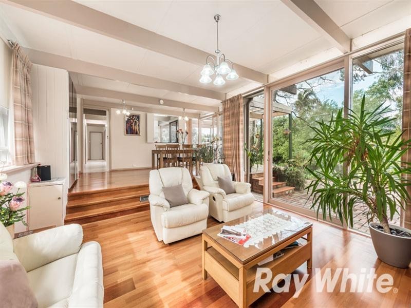 1 Verona Street, Vermont South VIC 3133