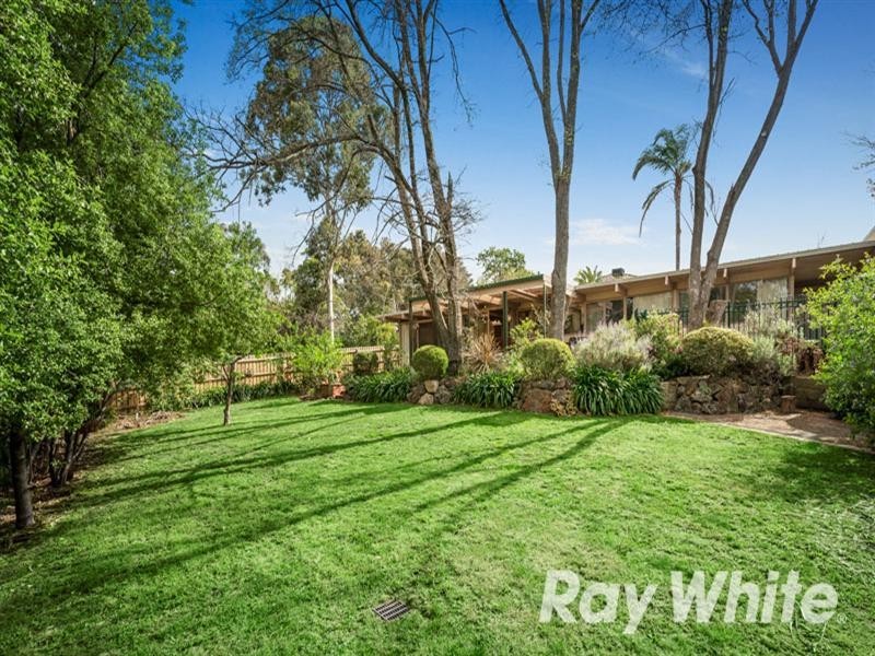 1 Verona Street, Vermont South VIC 3133