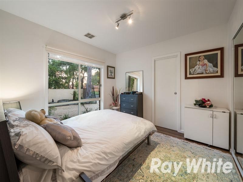 1/335 Canterbury Road, Forest Hill VIC 3131