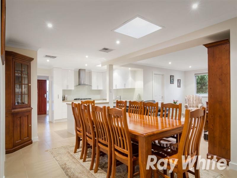 18 Fankhauser Drive, Vermont South VIC 3133
