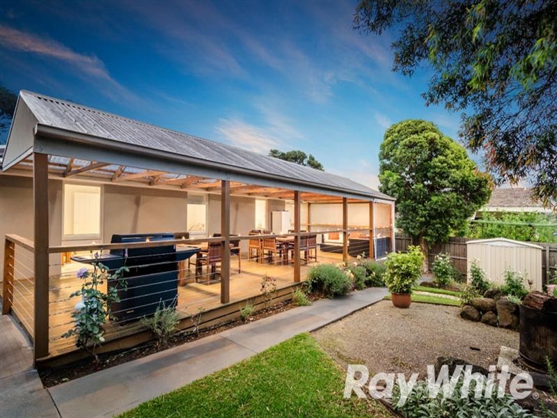 18 Fankhauser Drive, Vermont South VIC 3133