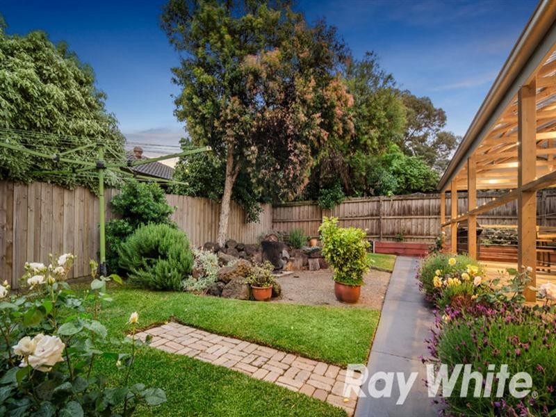 18 Fankhauser Drive, Vermont South VIC 3133