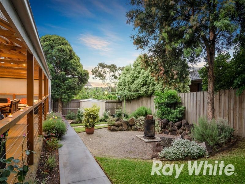 18 Fankhauser Drive, Vermont South VIC 3133