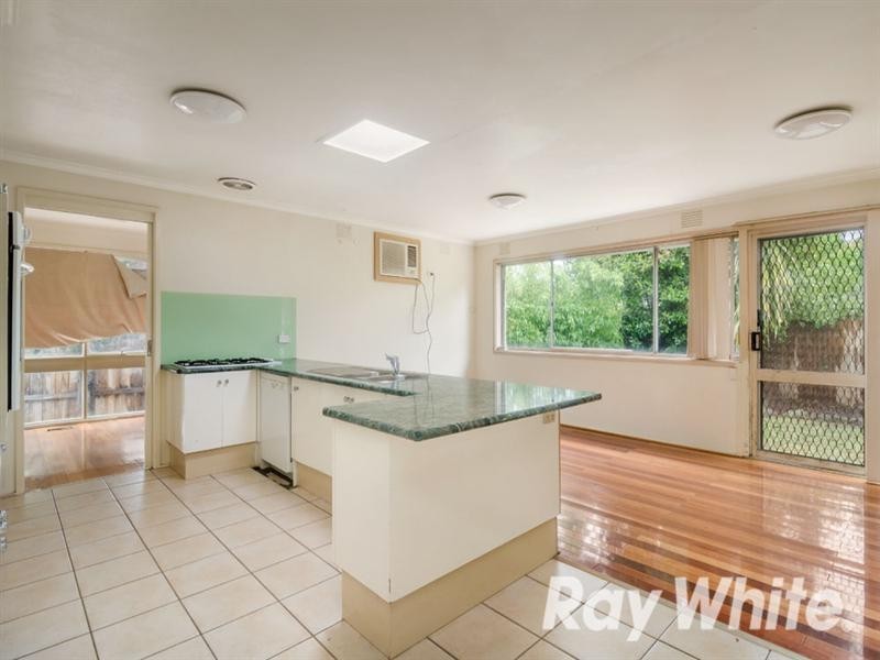 4 Consort Avenue, Vermont South VIC 3133