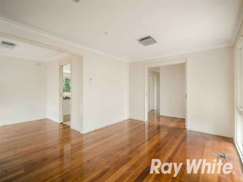 4 Consort Avenue, Vermont South VIC 3133